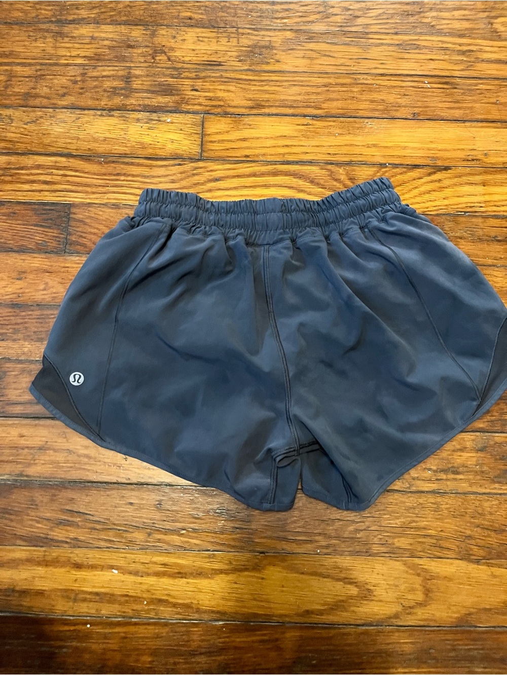 lululemon athletica Women's Hotty Hot Shorts - Charcoal Gray - Picture 2 of 4